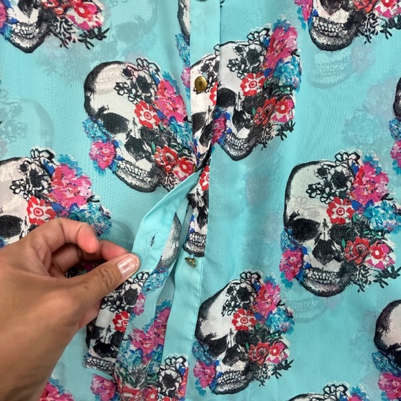 Skull Bongo Plus Blue Sheer Gold Button Top Sz 2X Halloween Day Of The Dead - Picture 7 of 16